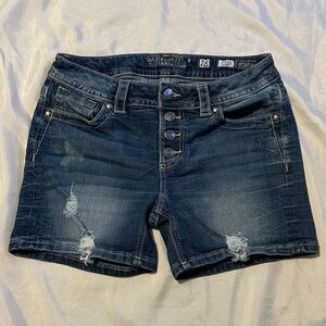 Miss Me Mid-Rise Denim Shorts Sz 28